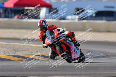 media/Dec-18-2022-SoCal Trackdays (Sun) [[8099a50955]]/Turn 2 (950am)/